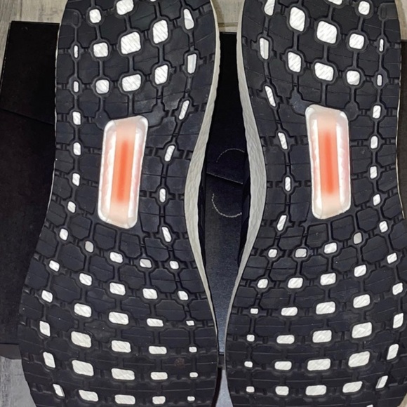 Men’s Adidas ultra boost, 20 size 13s mint condition - Picture 6 of 11